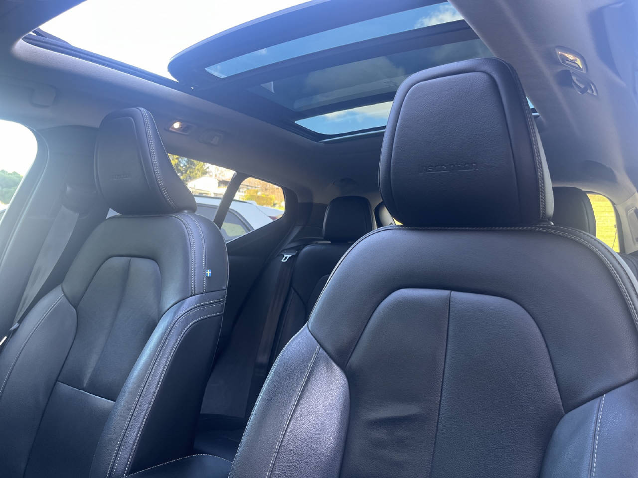 VOLVO XC40 2.0 D4 Inscription AWD-image-15