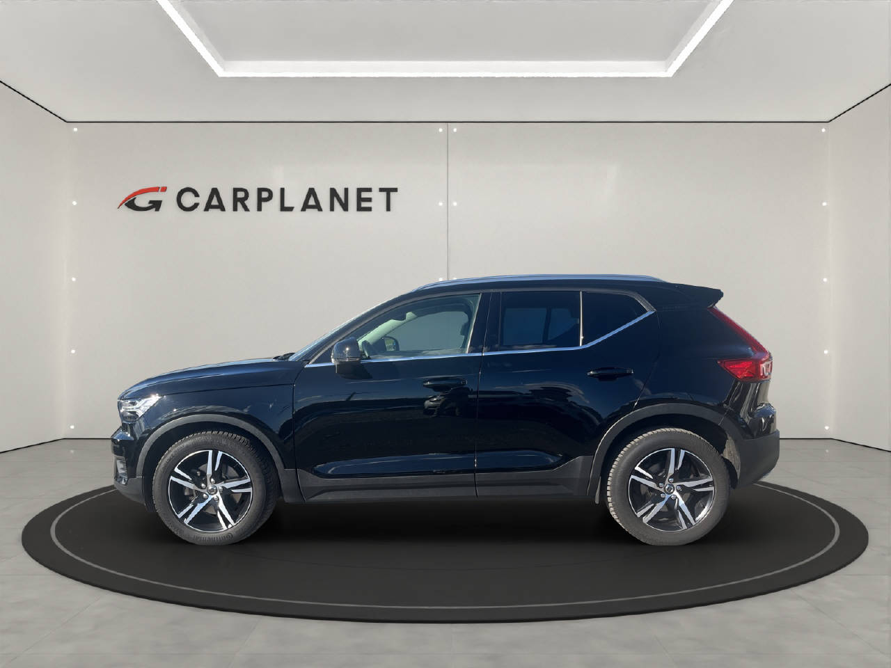 VOLVO XC40 2.0 D4 Inscription AWD-image-1