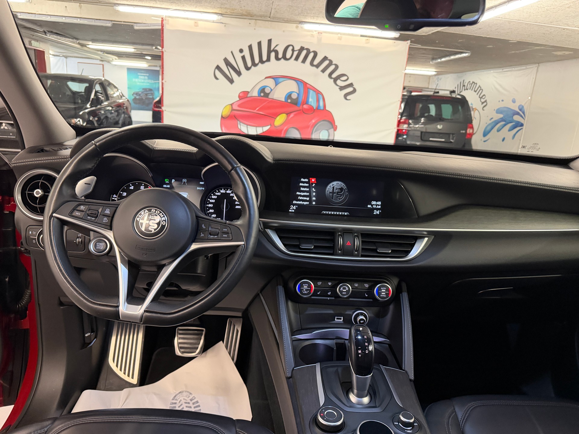ALFA ROMEO Stelvio 2.0 Executive Q4 Automatic-image-8