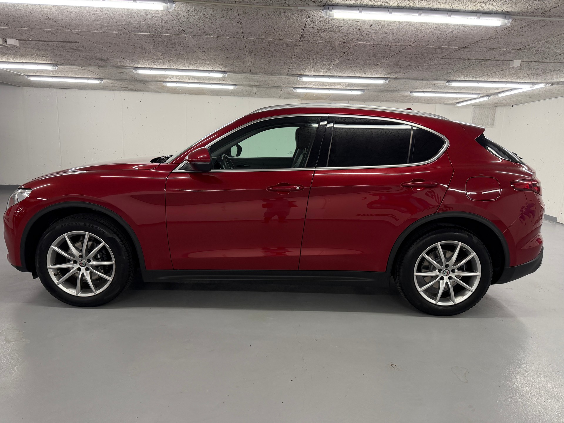 ALFA ROMEO Stelvio 2.0 Executive Q4 Automatic-image-4