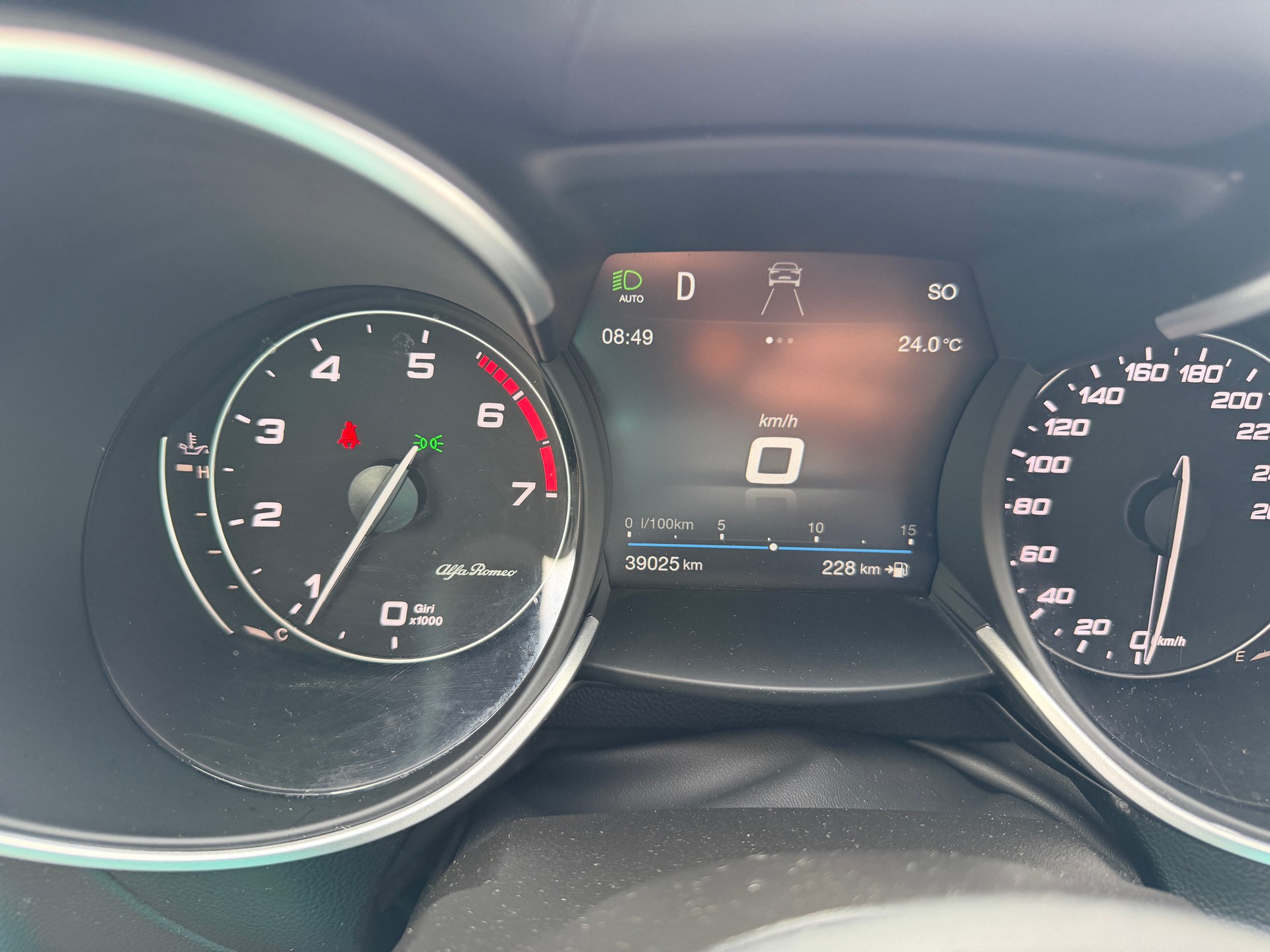 ALFA ROMEO Stelvio 2.0 Executive Q4 Automatic-image-9