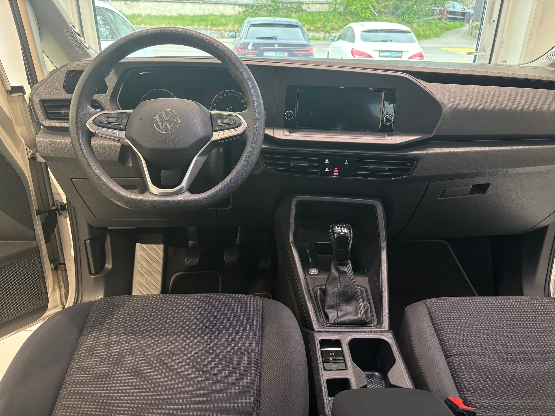VW Caddy Kombi 2.0 TDI-image-6