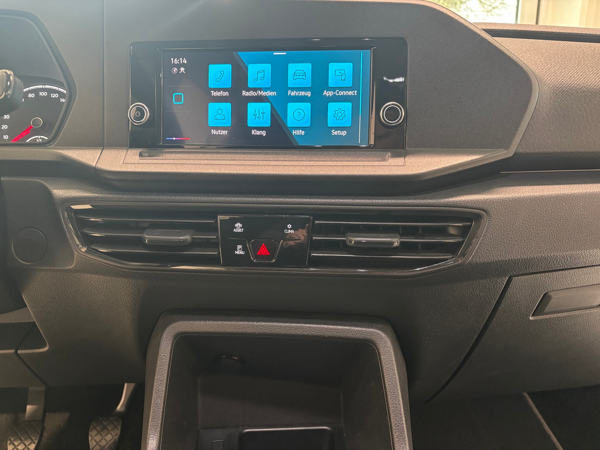 VW Caddy Kombi 2.0 TDI-image-10