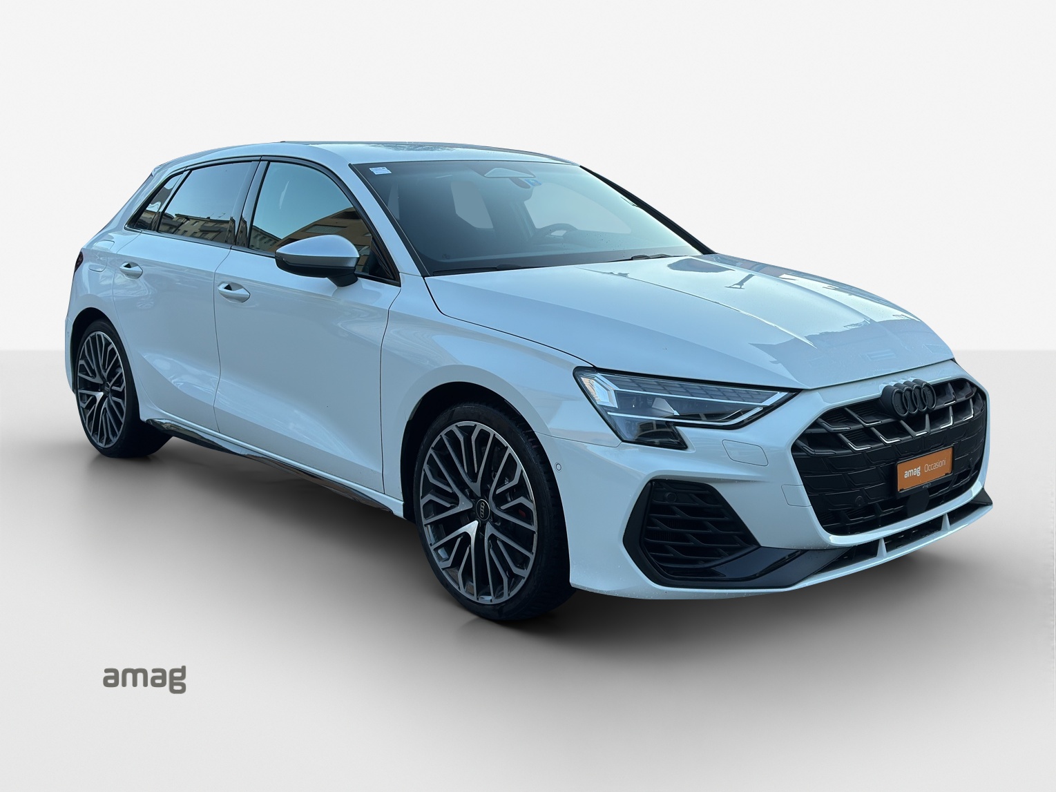 AUDI S3 Sportback TFSI quattro S-tronic-image-5