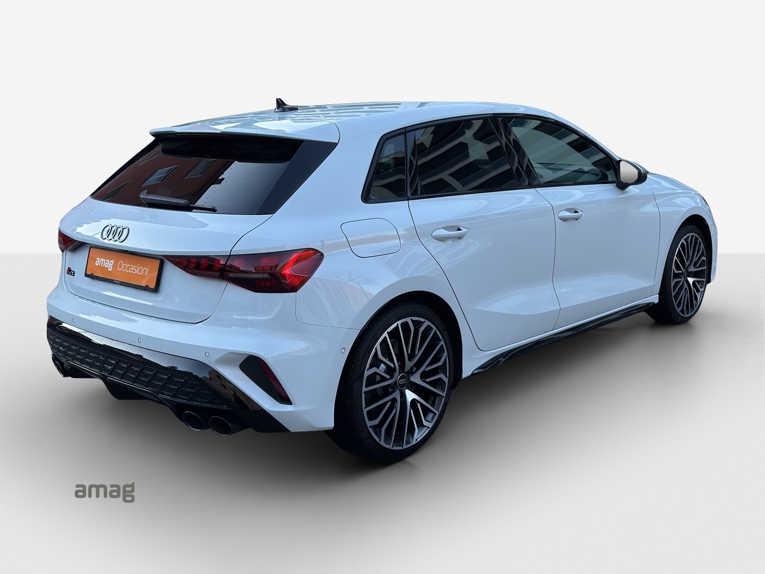 AUDI S3 Sportback TFSI quattro S-tronic-image-4
