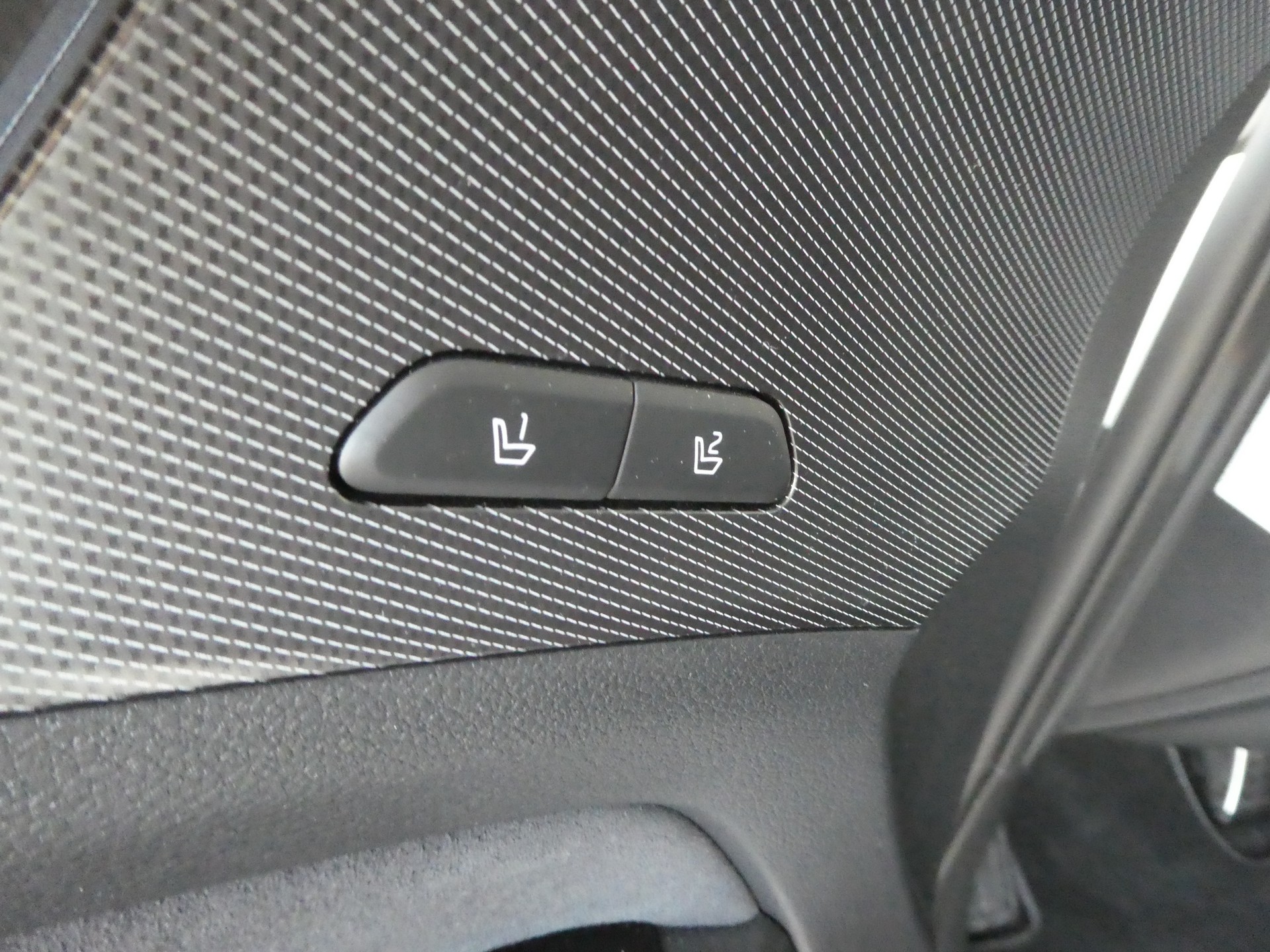 KIA Sportage 1.6T-GDi PHEV GT-Line 4x4 A-image-9