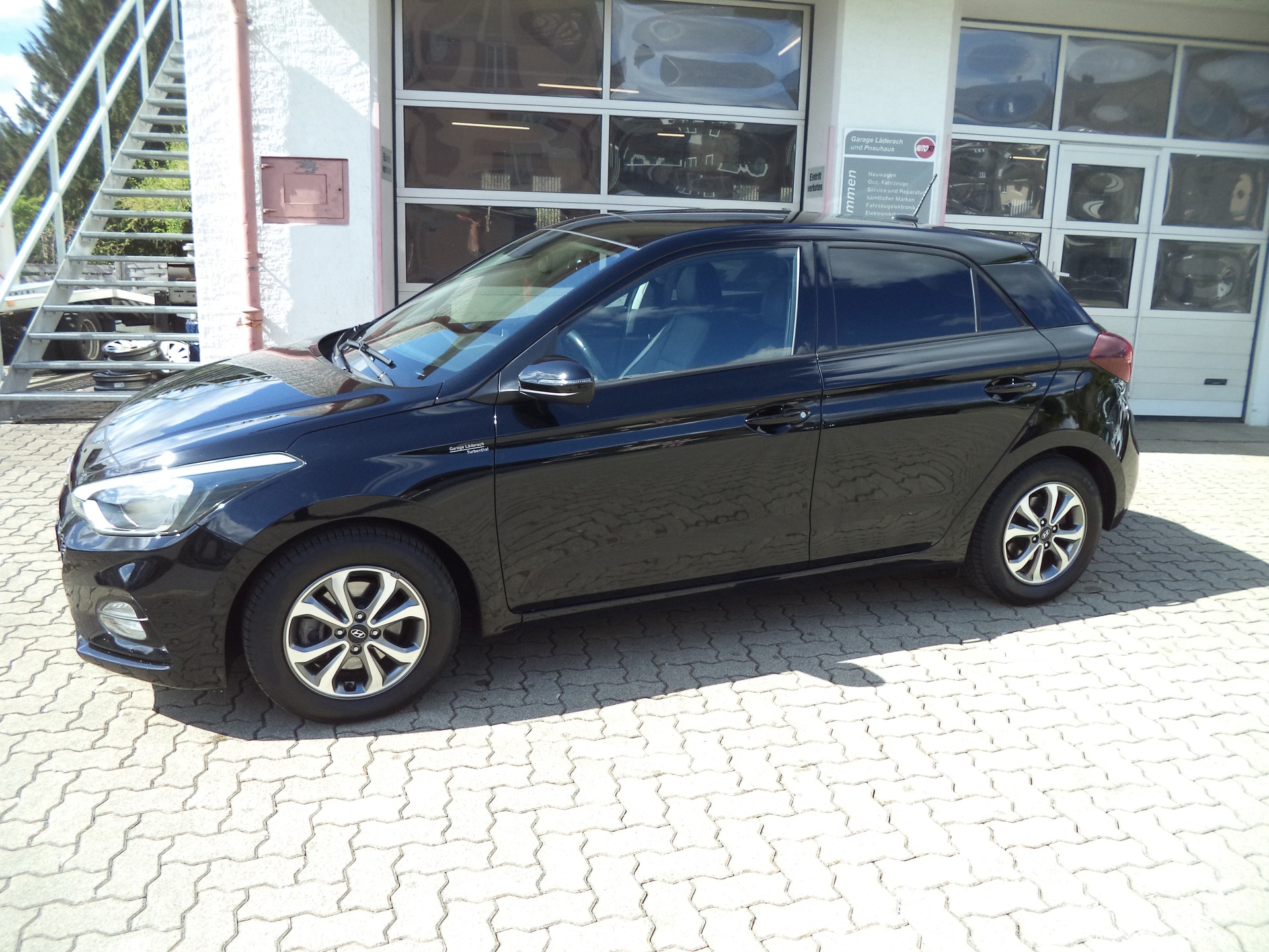 HYUNDAI i20 1.0 T-GDi Amplia DCT-image-3