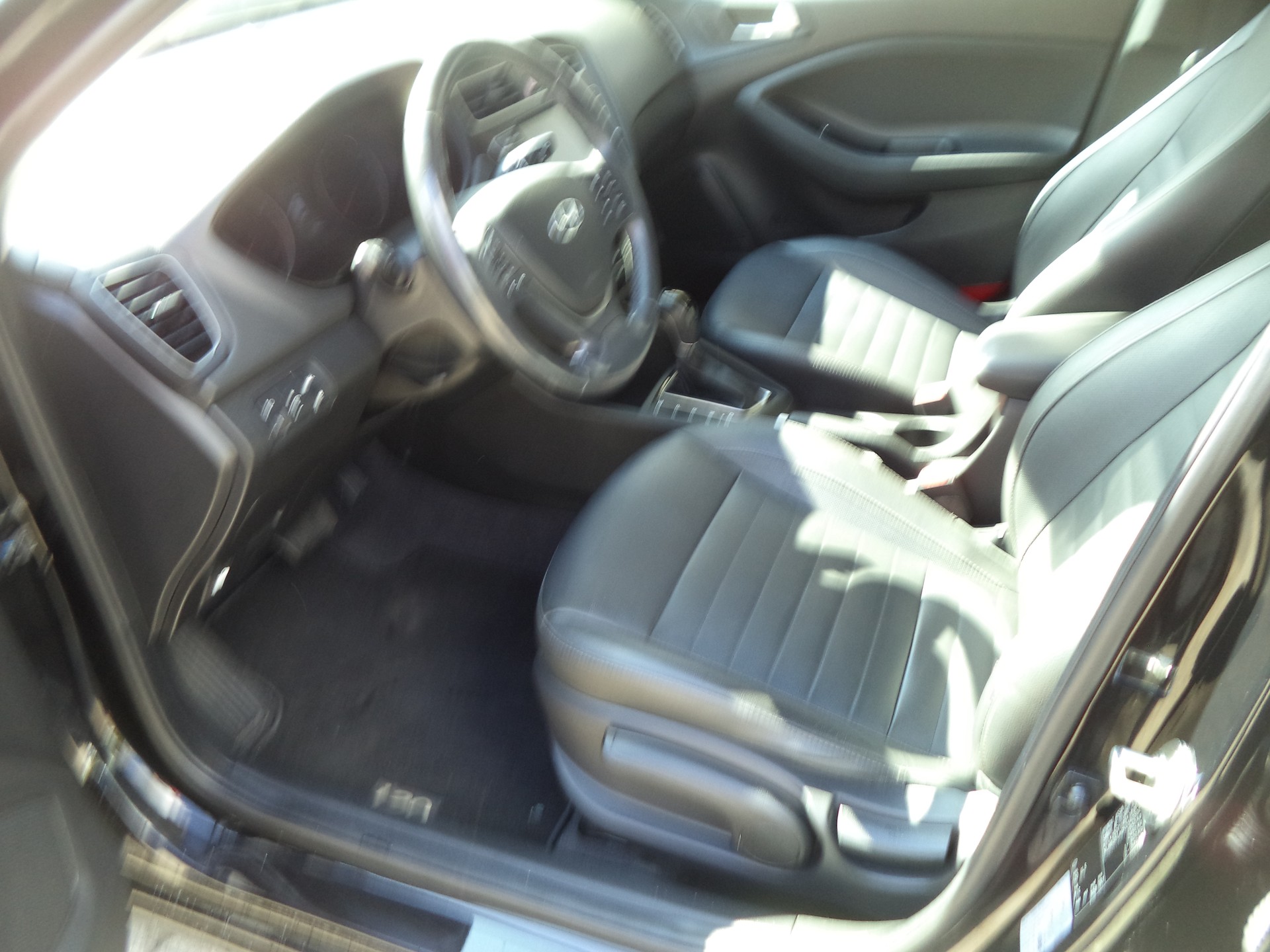 HYUNDAI i20 1.0 T-GDi Amplia DCT-image-7
