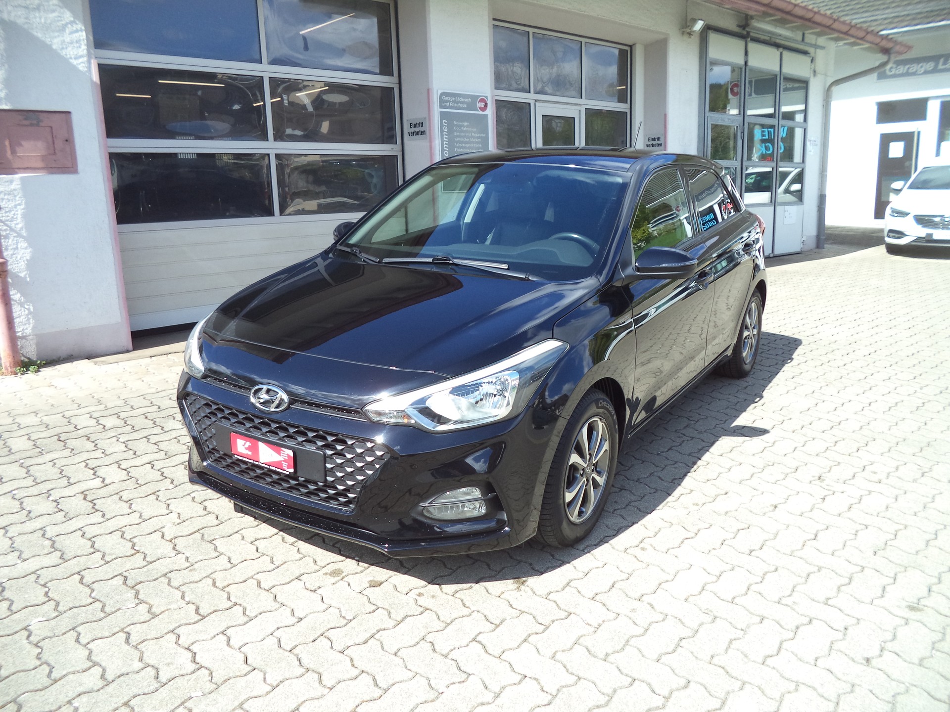 HYUNDAI i20 1.0 T-GDi Amplia DCT-image-2