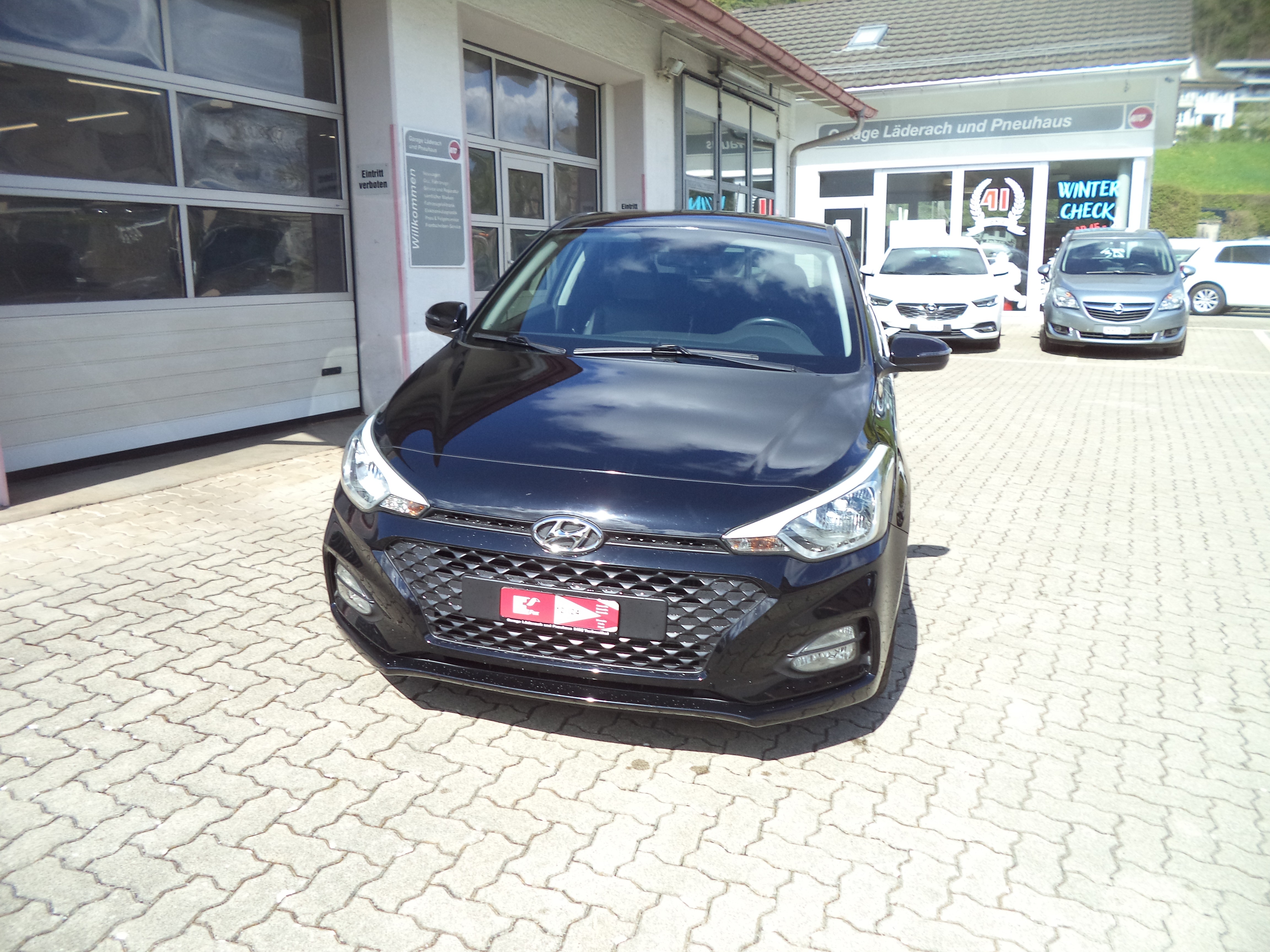 Car photo