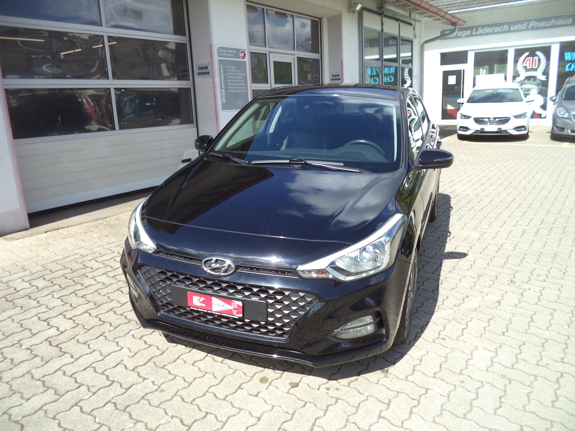 HYUNDAI i20 1.0 T-GDi Amplia DCT-image-1