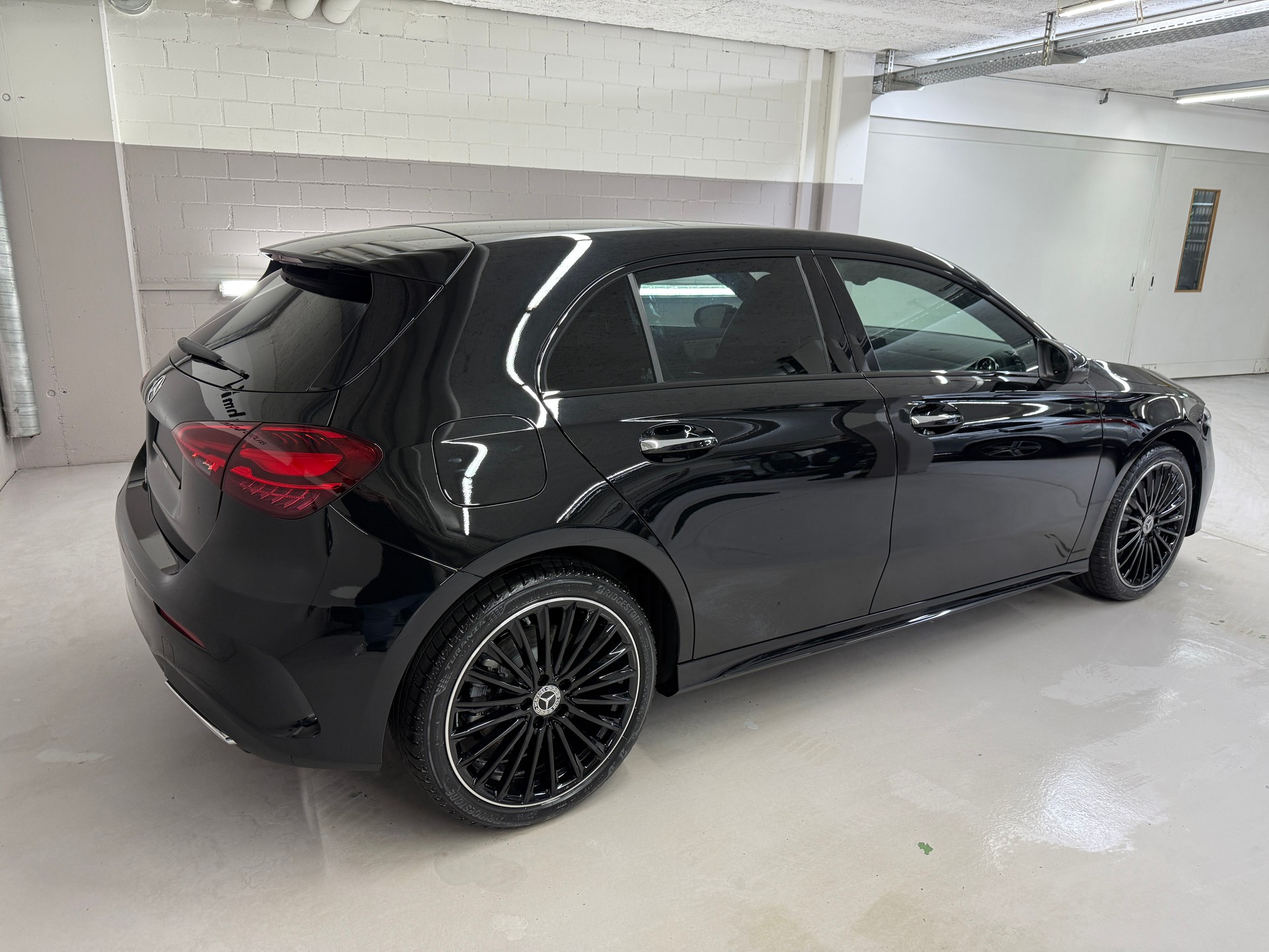 MERCEDES-BENZ A 250 e Kompaktlimousine EQ Star-image-3