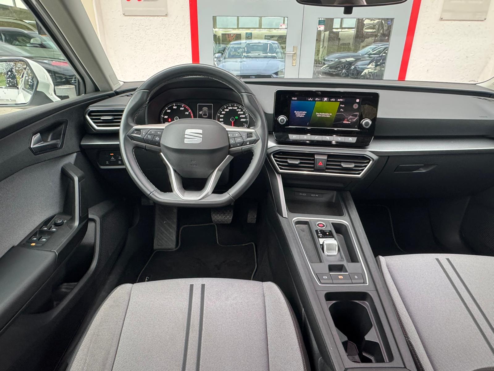 SEAT Leon 1.0 eTSI mHEV Style-image-11
