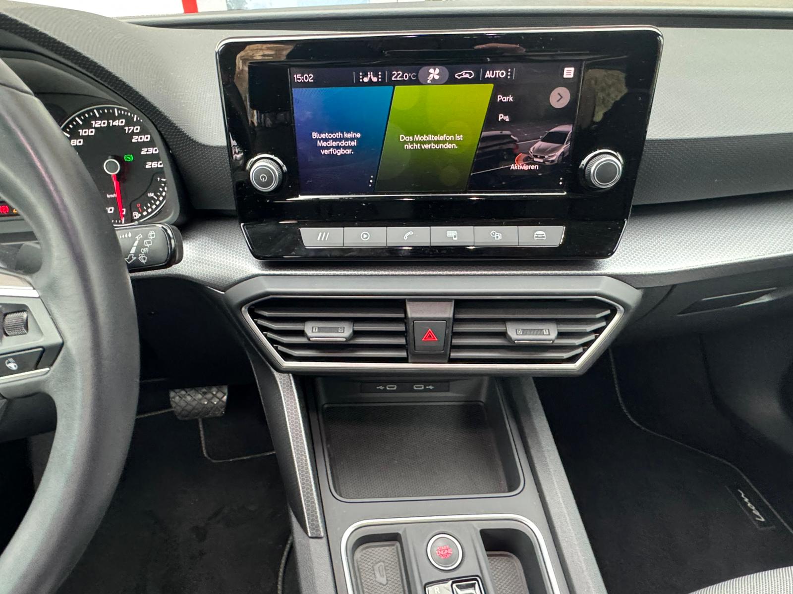 SEAT Leon 1.0 eTSI mHEV Style-image-13