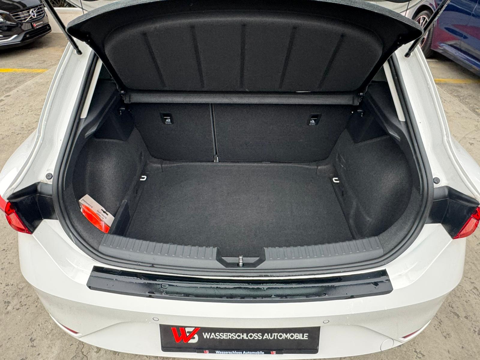 SEAT Leon 1.0 eTSI mHEV Style-image-23