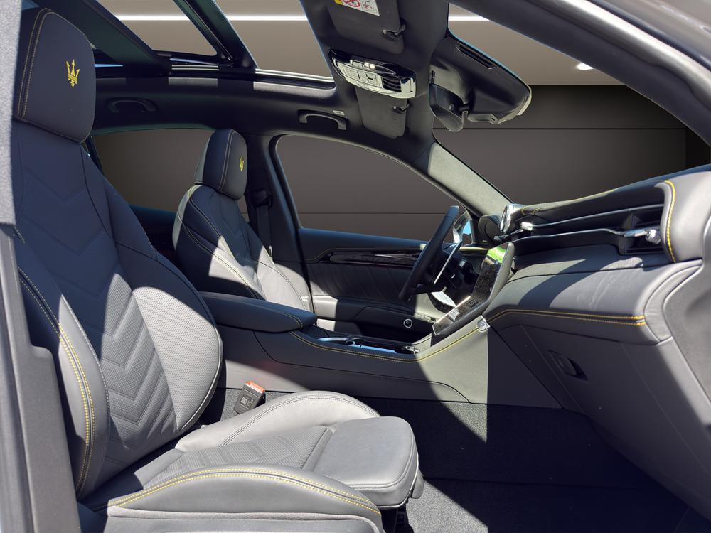 MASERATI Grecale 2.0 Hybrid Modena-image-12