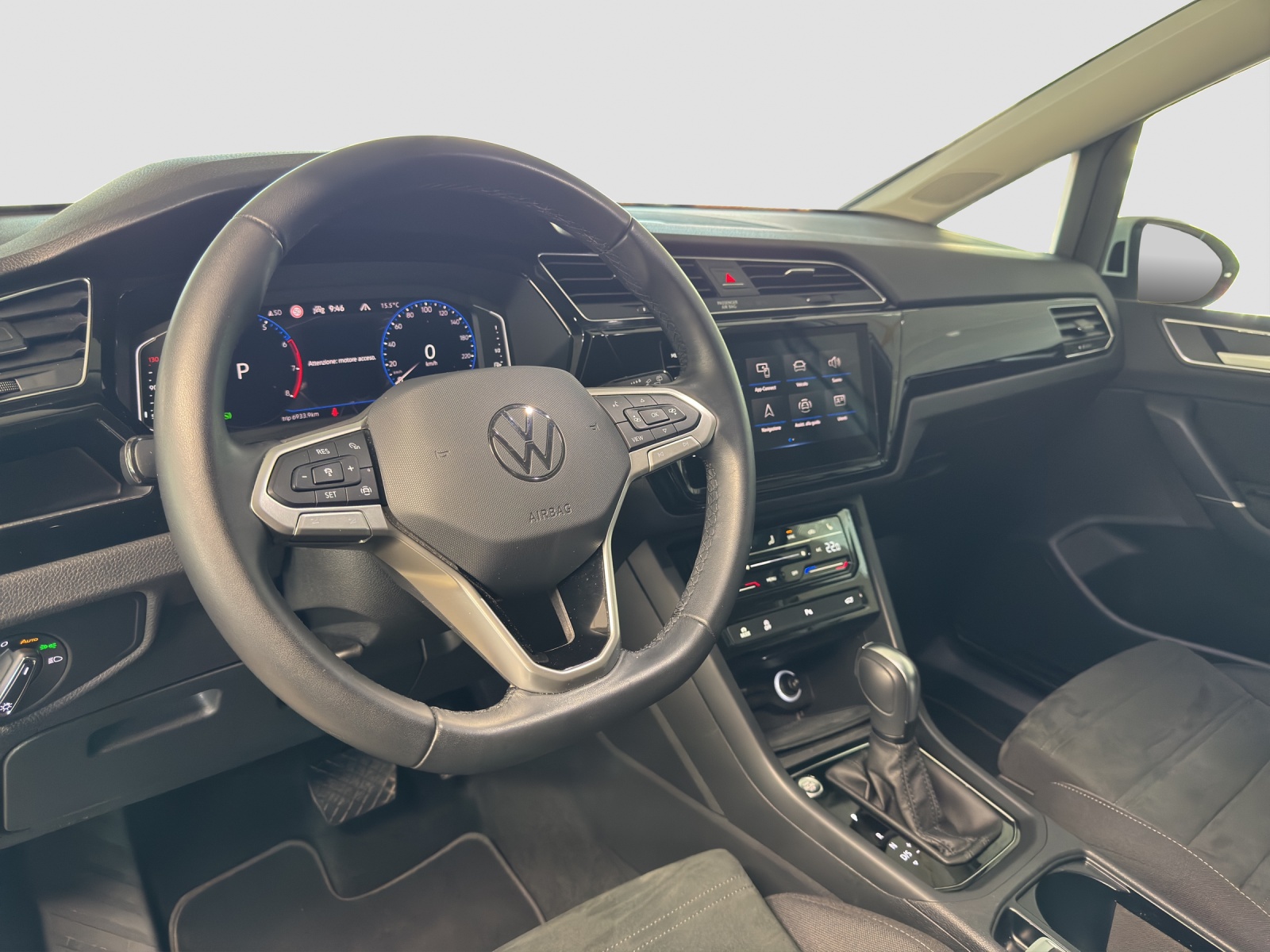 VW Touran 1.5 TSI EVO Highline DSG-image-6