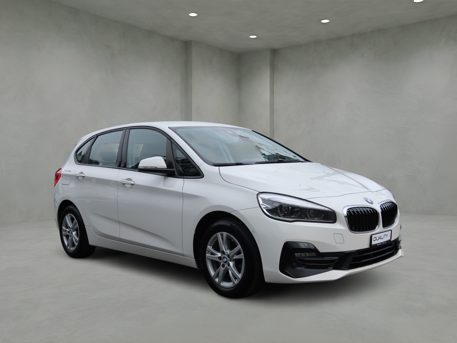 BMW 218d xDrive Active Tourer Steptronic Sport Line-image-2