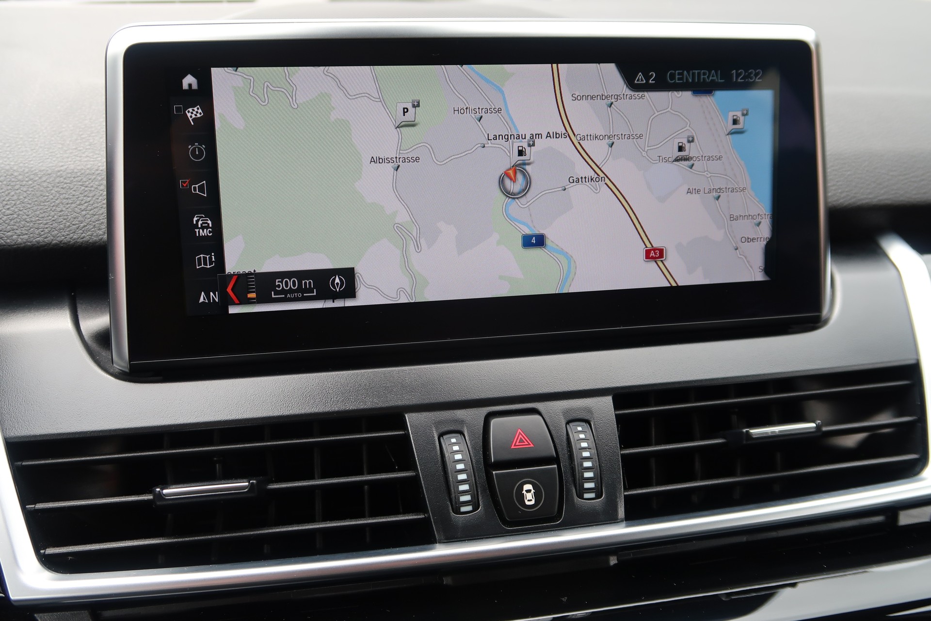 BMW 218d xDrive Active Tourer Steptronic Sport Line-image-13