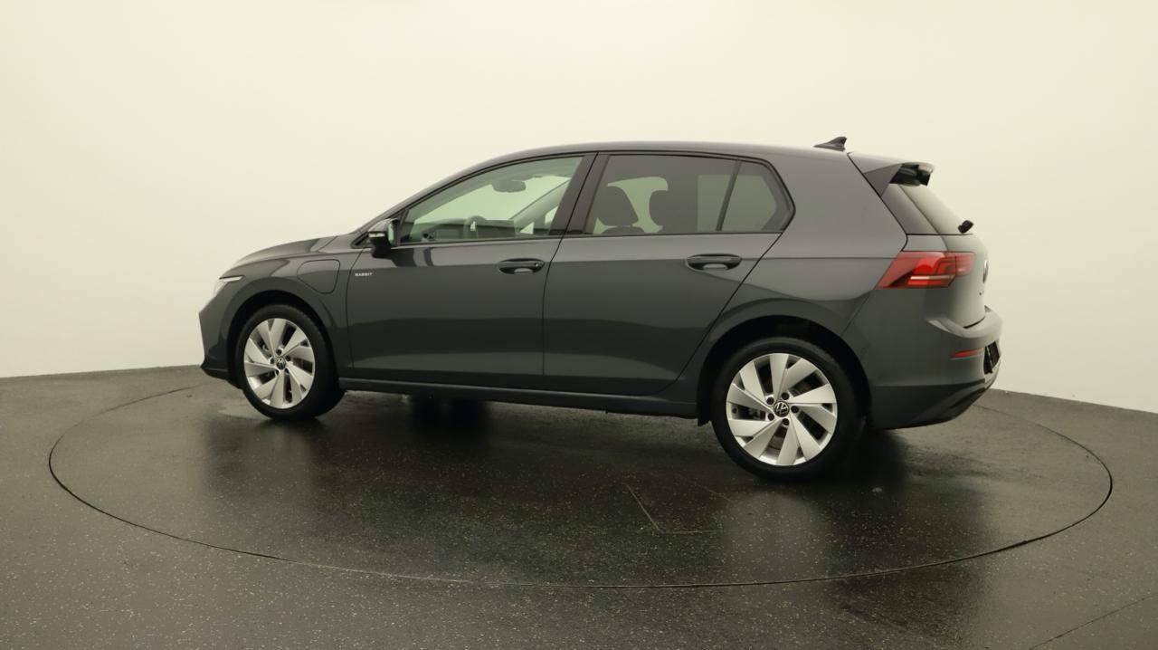 VW Golf VIII 1.5 TSI PHEV Limited-image-2