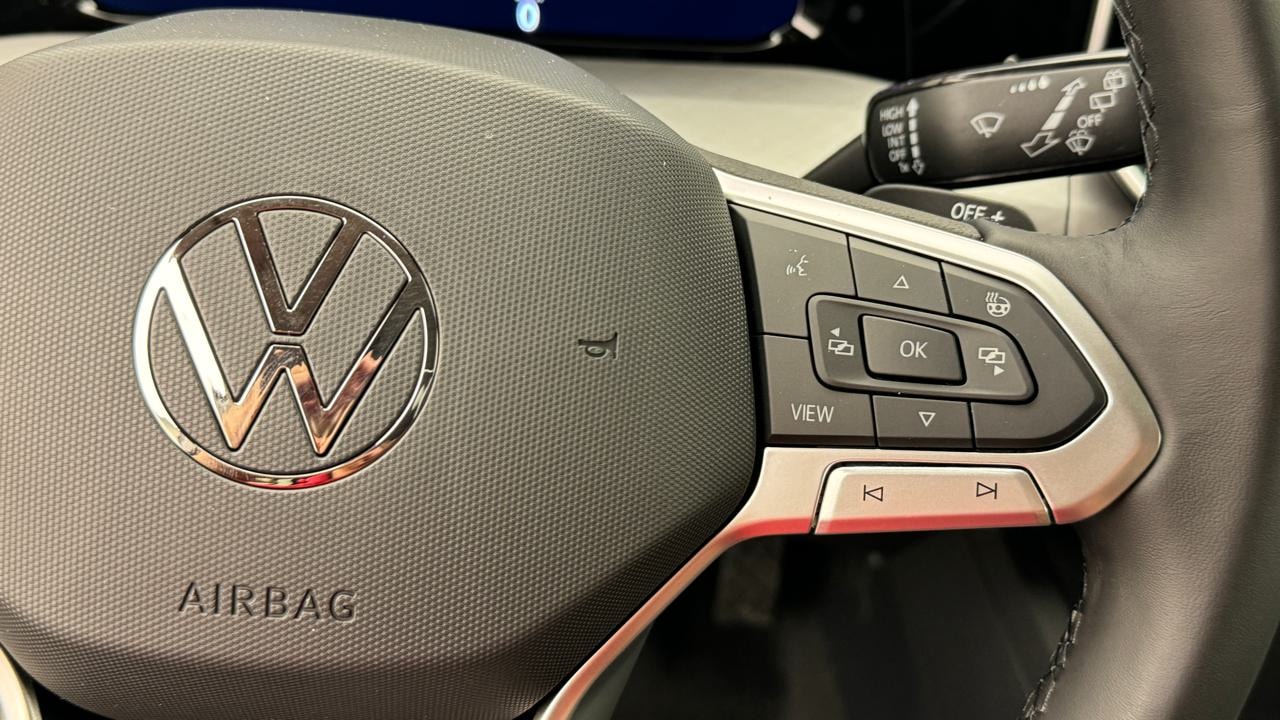 VW Golf VIII 1.5 TSI PHEV Limited-image-9