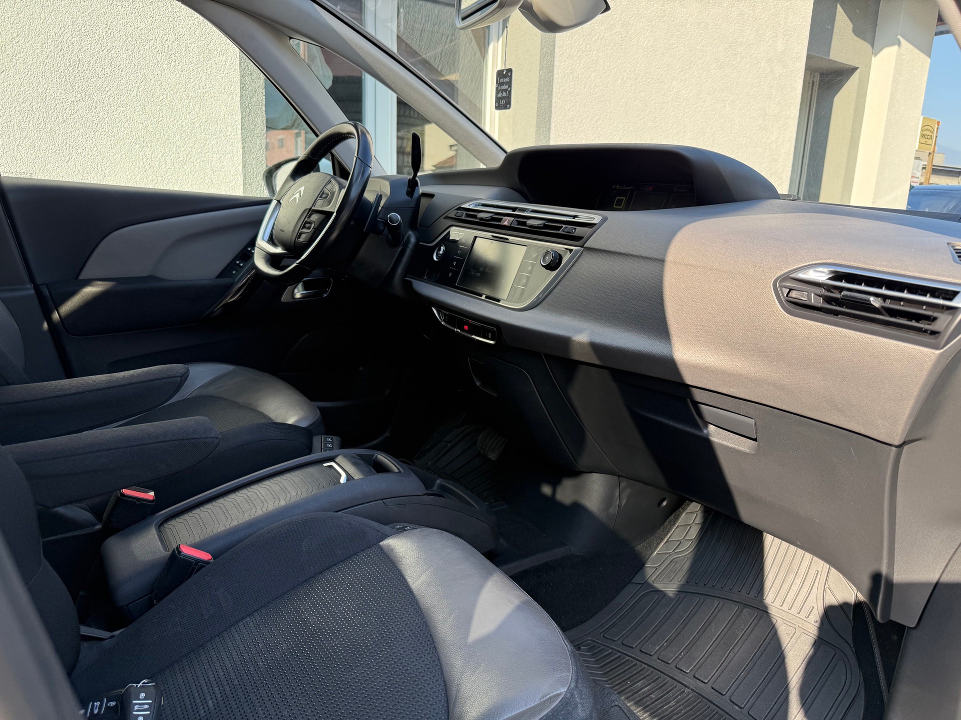 CITROEN Grand C4 Picasso 2.0 BlueHDi Séduction Automatic-image-11