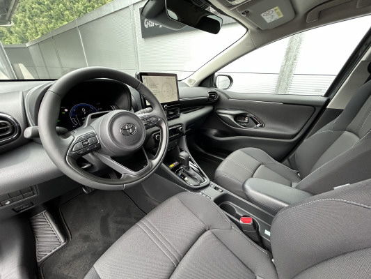 TOYOTA Yaris 1.5 Trend e-CVT-image-7