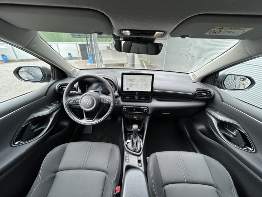 TOYOTA Yaris 1.5 Trend e-CVT-image-5