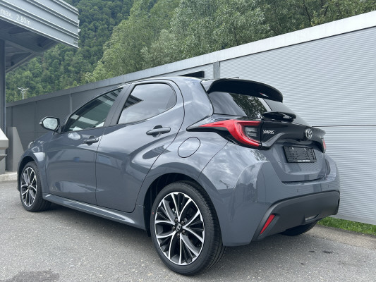 TOYOTA Yaris 1.5 Trend e-CVT-image-3