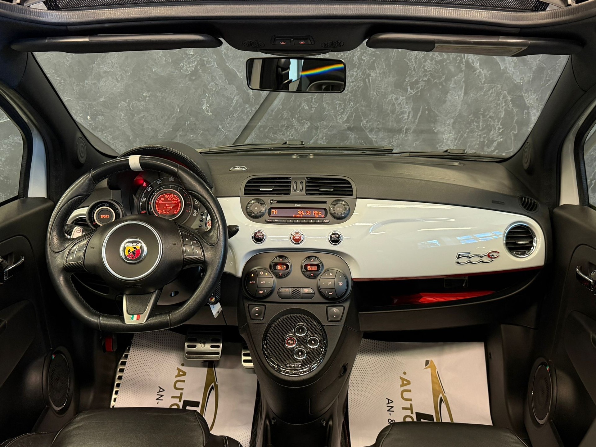 FIAT 500C 1.4 16V Turbo Abarth Dualogic-image-8