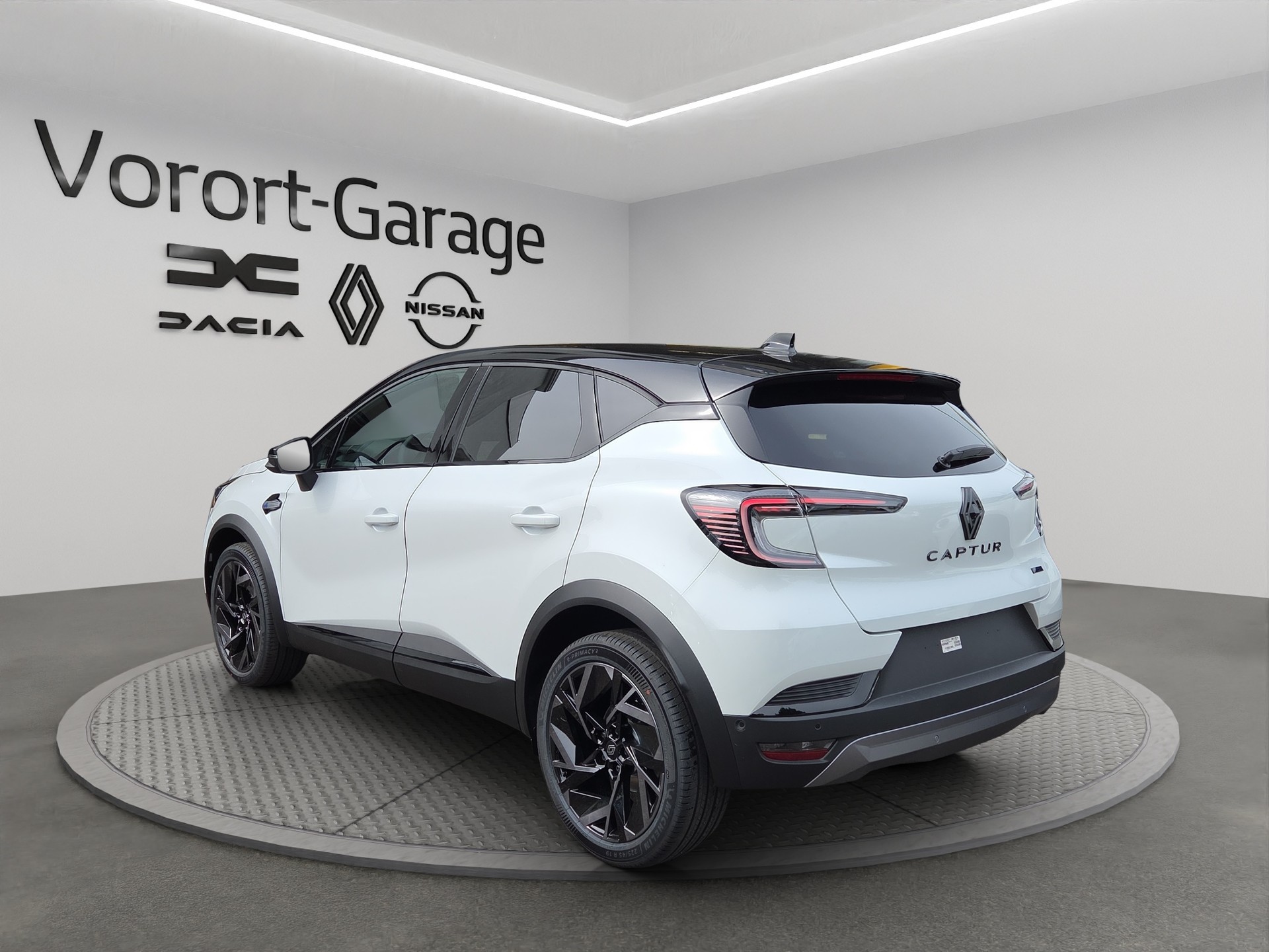 RENAULT Captur 1.8 E-Tech 160 Esprit Alpine DHT-image-6