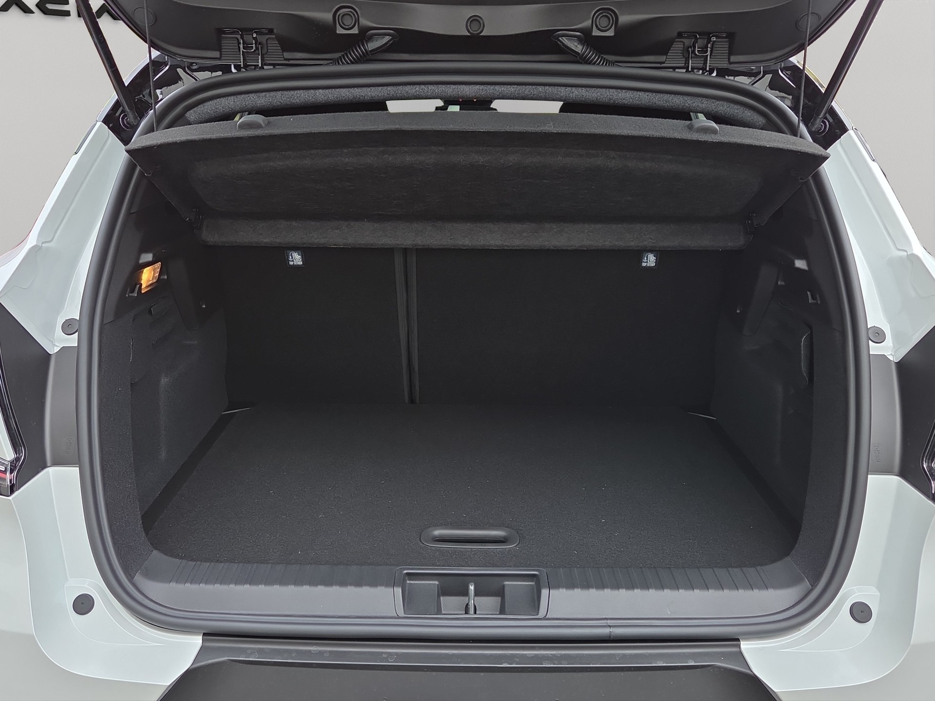 RENAULT Captur 1.8 E-Tech 160 Esprit Alpine DHT-image-14