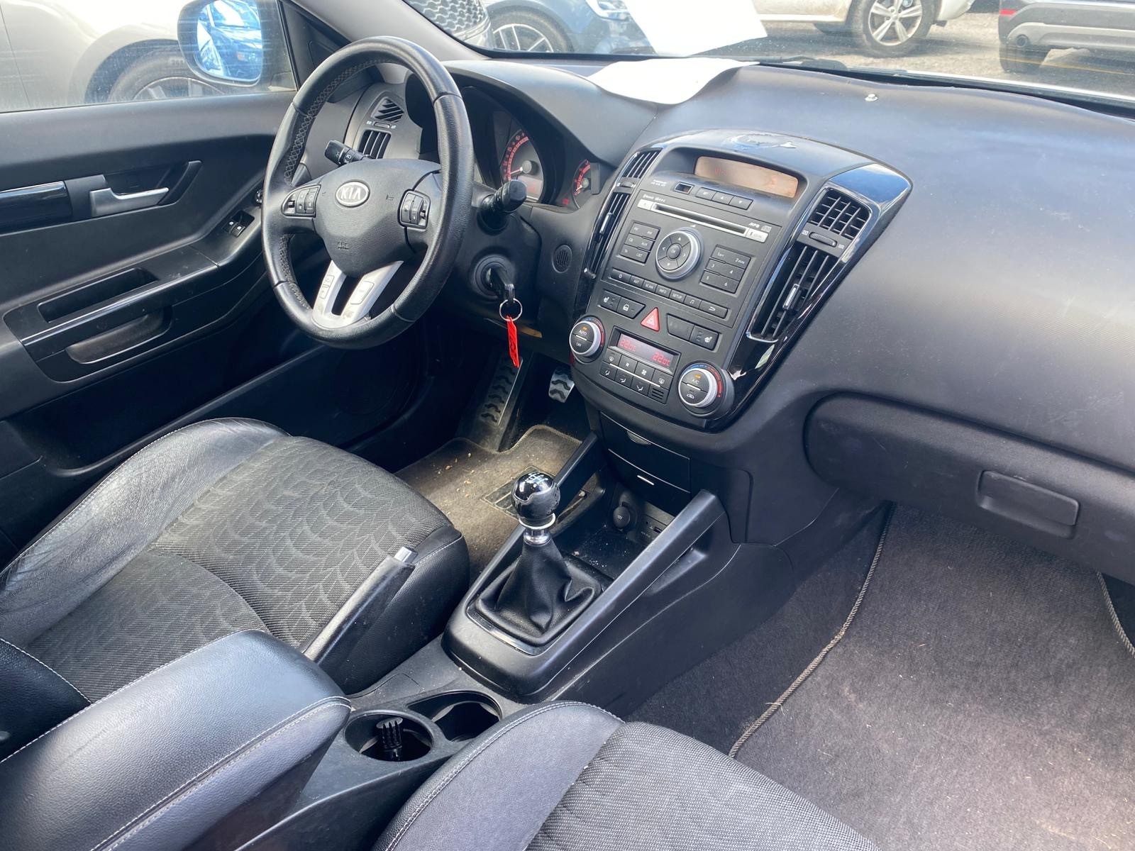 KIA Pro_Cee'd 1.6 16V Sport-image-9