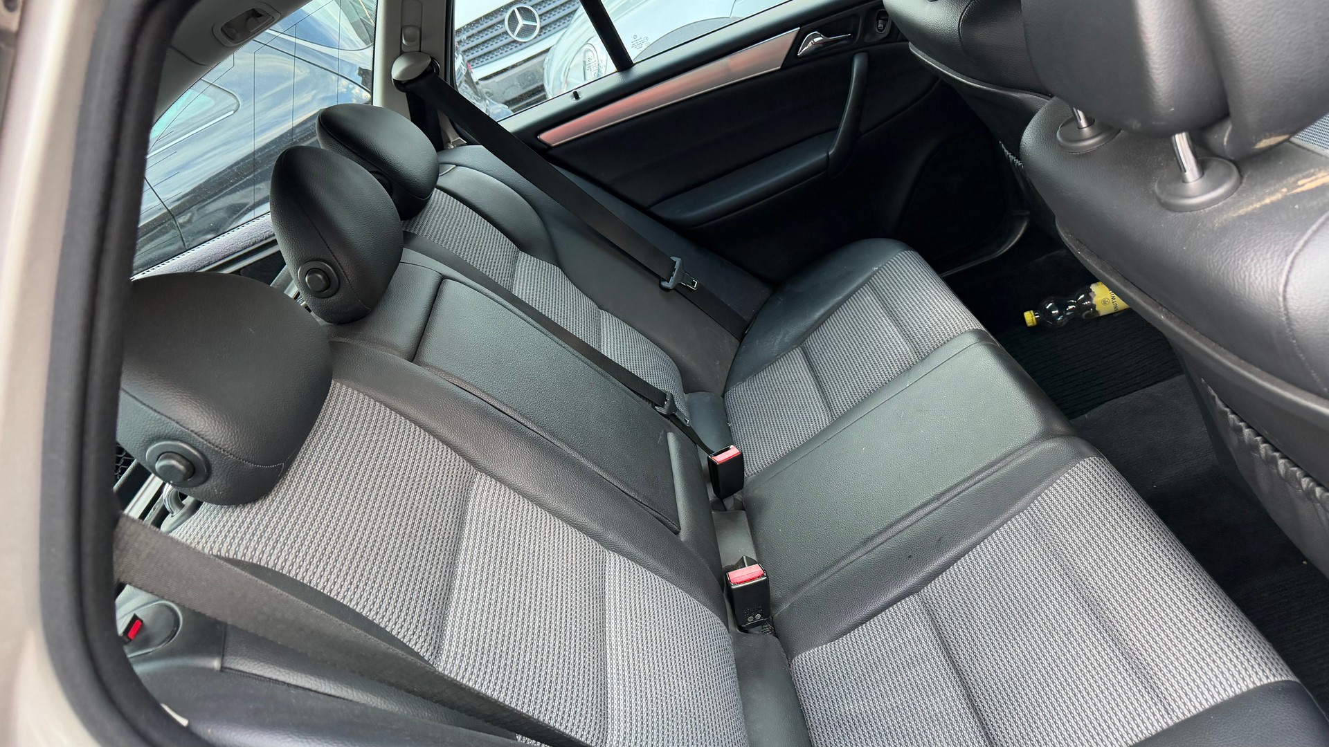 MERCEDES-BENZ C 180 Kompressor Avantgarde-image-8