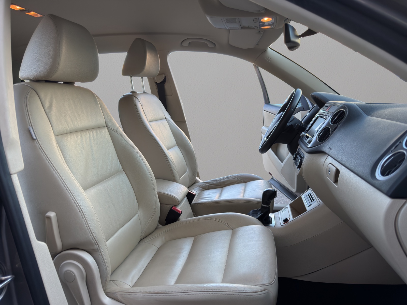 VW Tiguan 2.0 TDI Sport&Style DSG-image-16