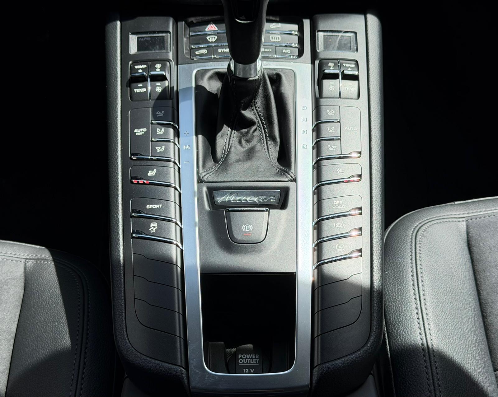 PORSCHE Macan S PDK-image-25