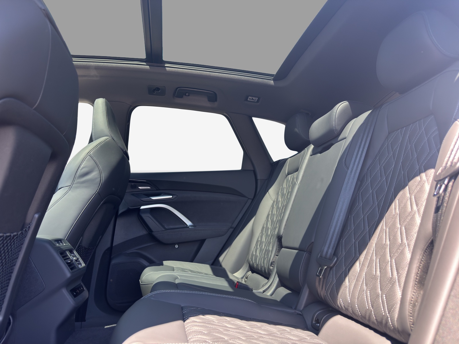 AUDI Q5 e-hybrid quattro 270 kW S-tronic-image-13