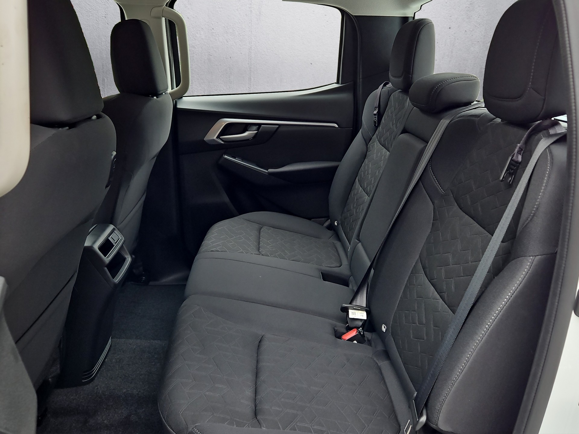 ISUZU D-MAX 1.9 CrewCab N60BB+ 4x4-image-10