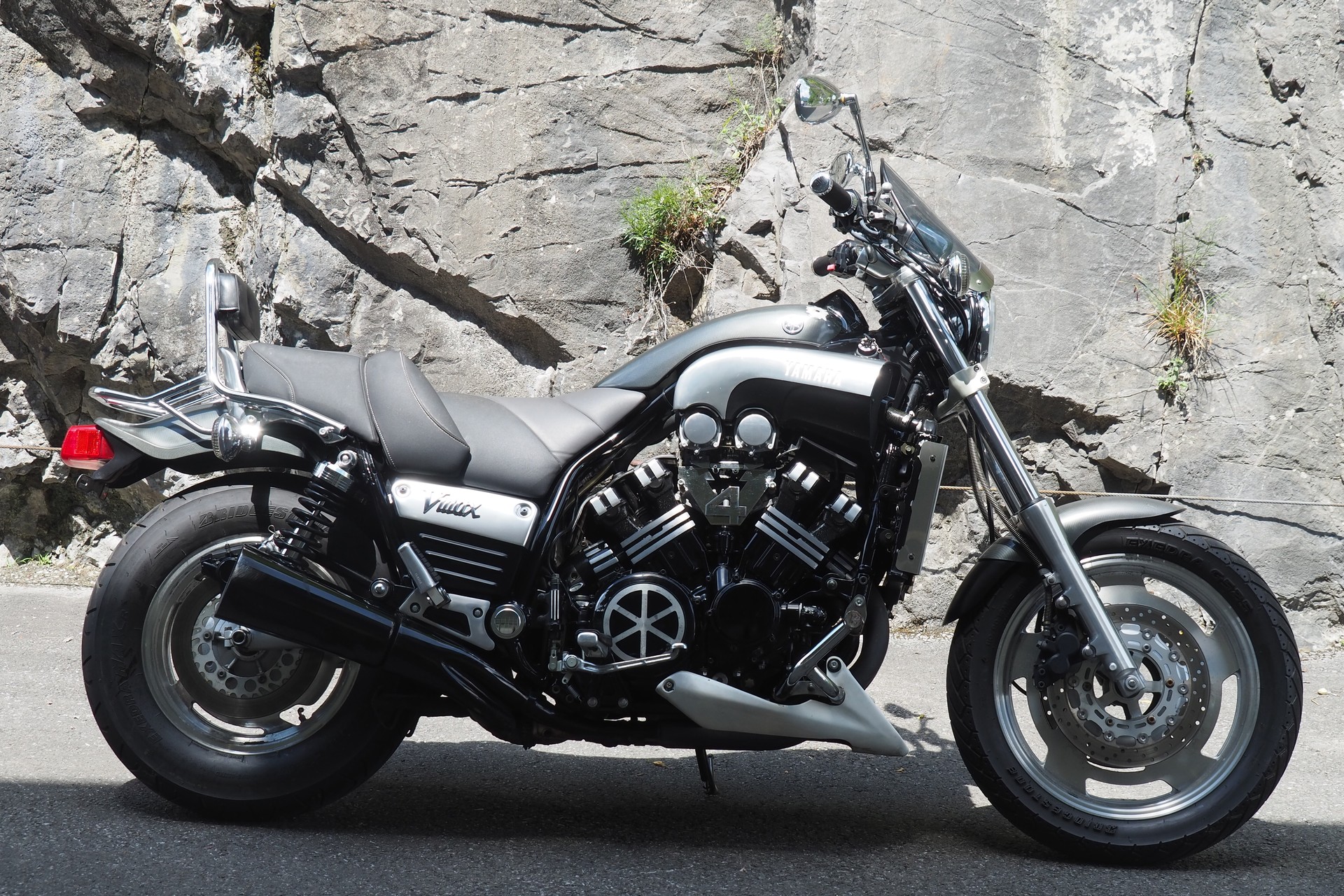 YAMAHA V-Max VMX 1200 Final Edition-showroom-element-2