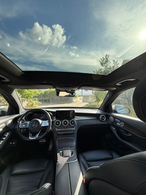 MERCEDES-BENZ GLC 220 d AMG Line 4m-image-2