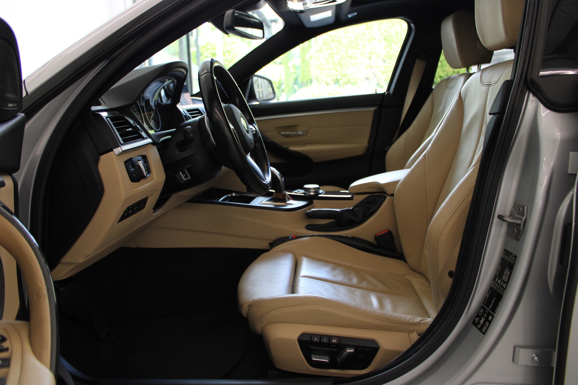 BMW 440i Gran Coupé xDrive M Sport Steptronic-image-17