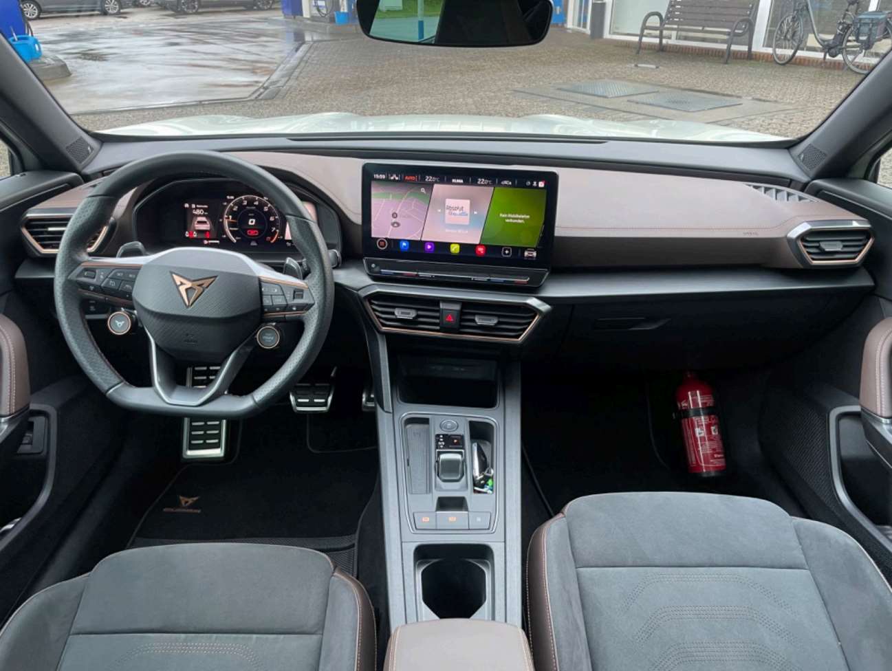 CUPRA 2.5 TSI VZ5 Taiga Grey 4Drive DSG-image-2