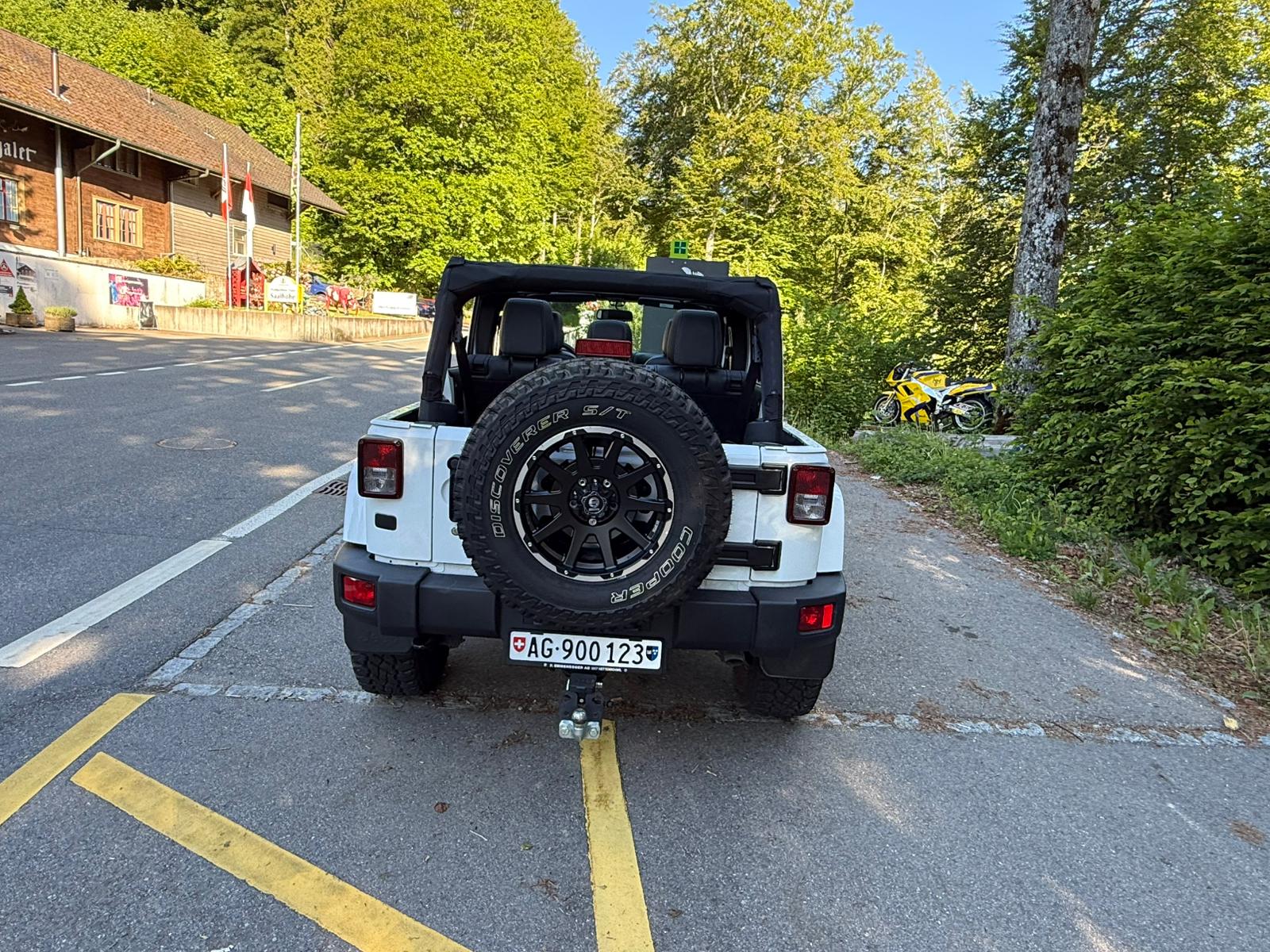 JEEP 2.8 CRD Sahara Unlimited-image-3