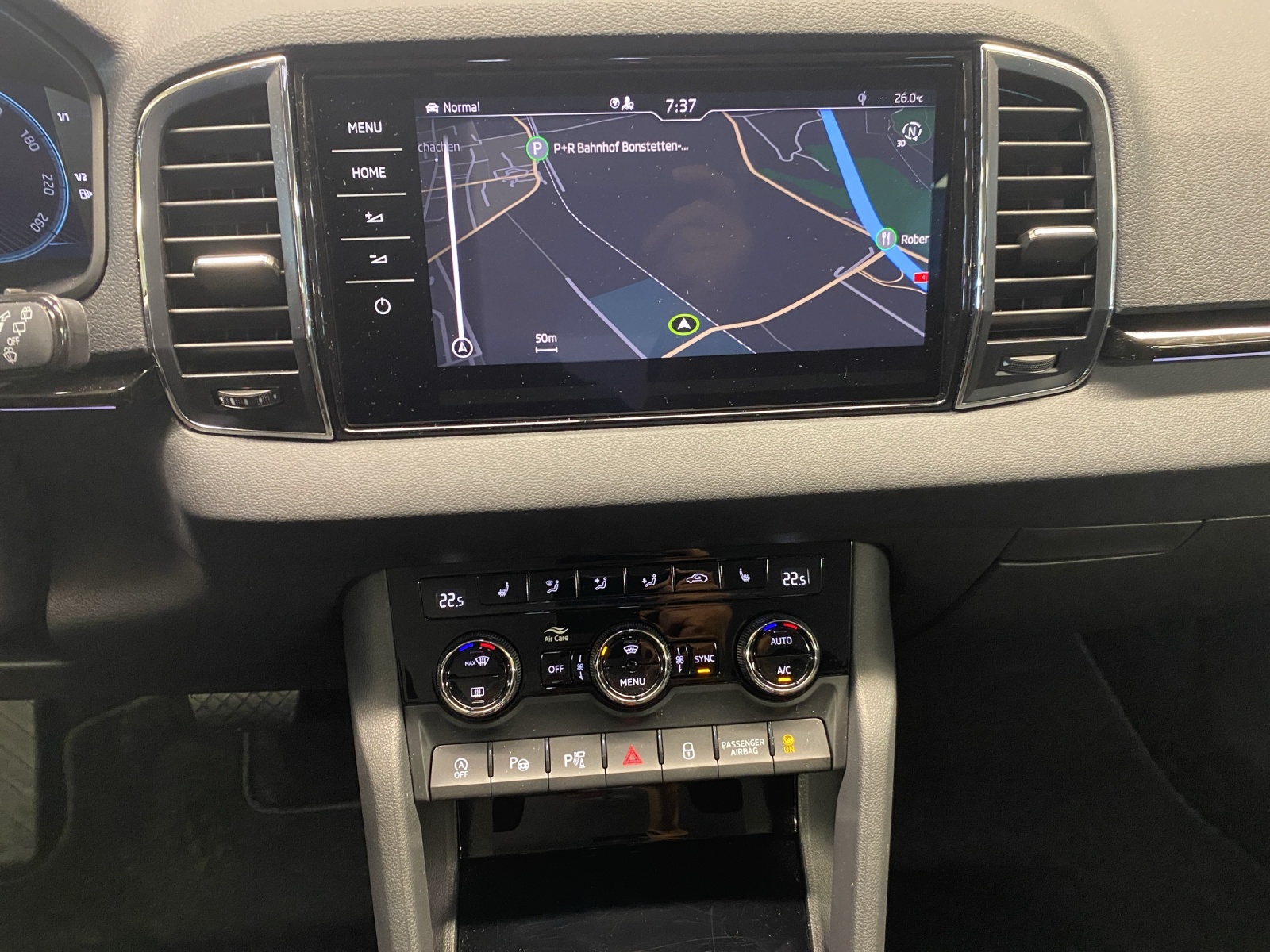 SKODA Karoq 2.0 TDI CR Style 4x4 DSG-image-10
