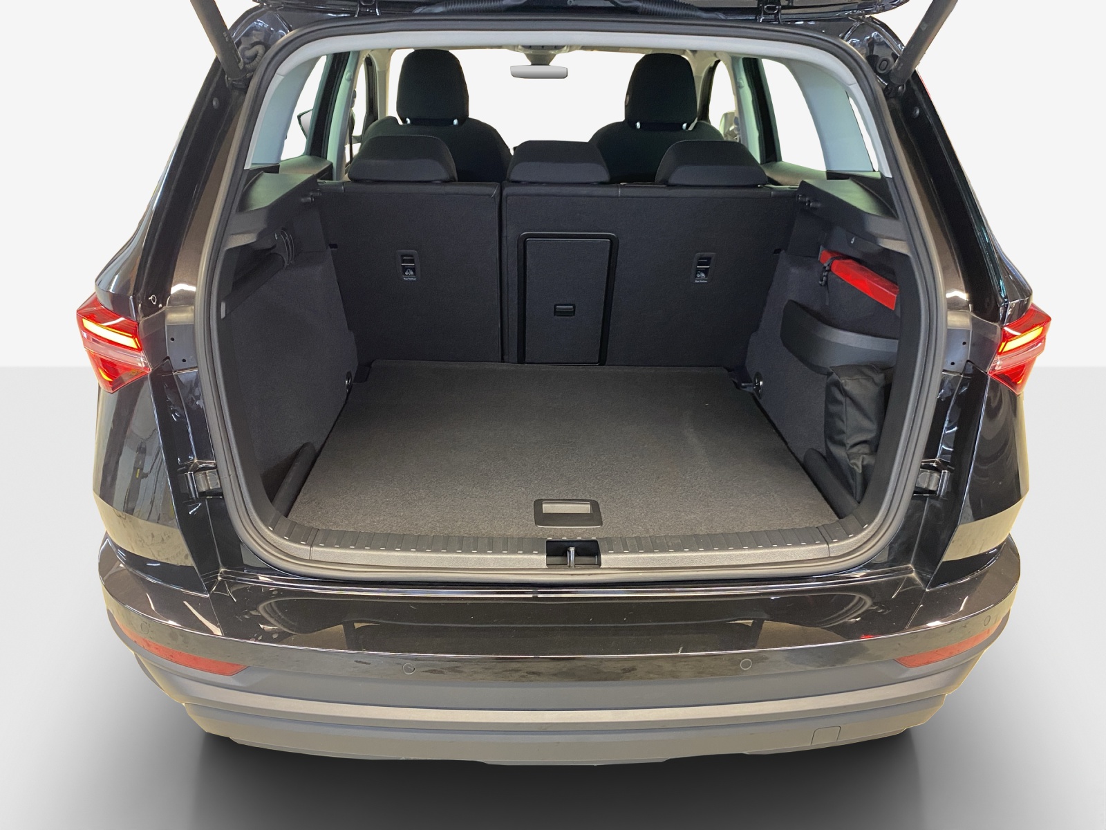 SKODA Karoq 2.0 TDI CR Style 4x4 DSG-image-12
