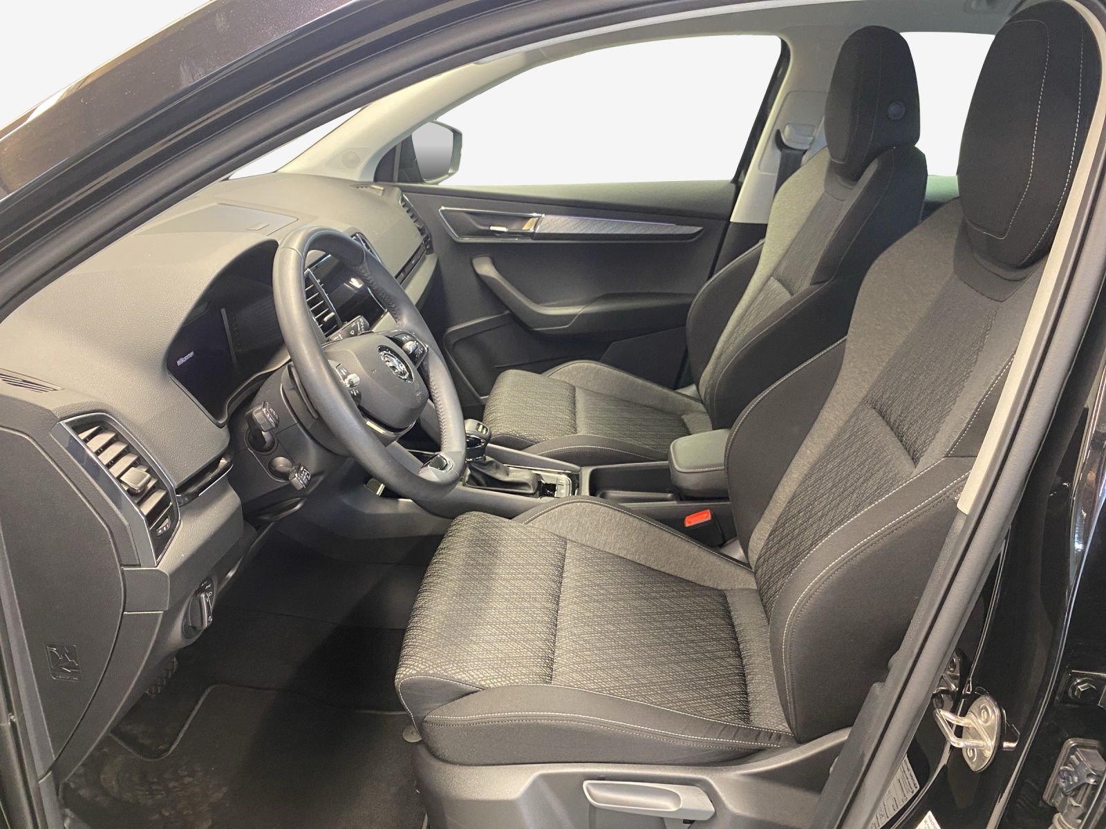 SKODA Karoq 2.0 TDI CR Style 4x4 DSG-image-7