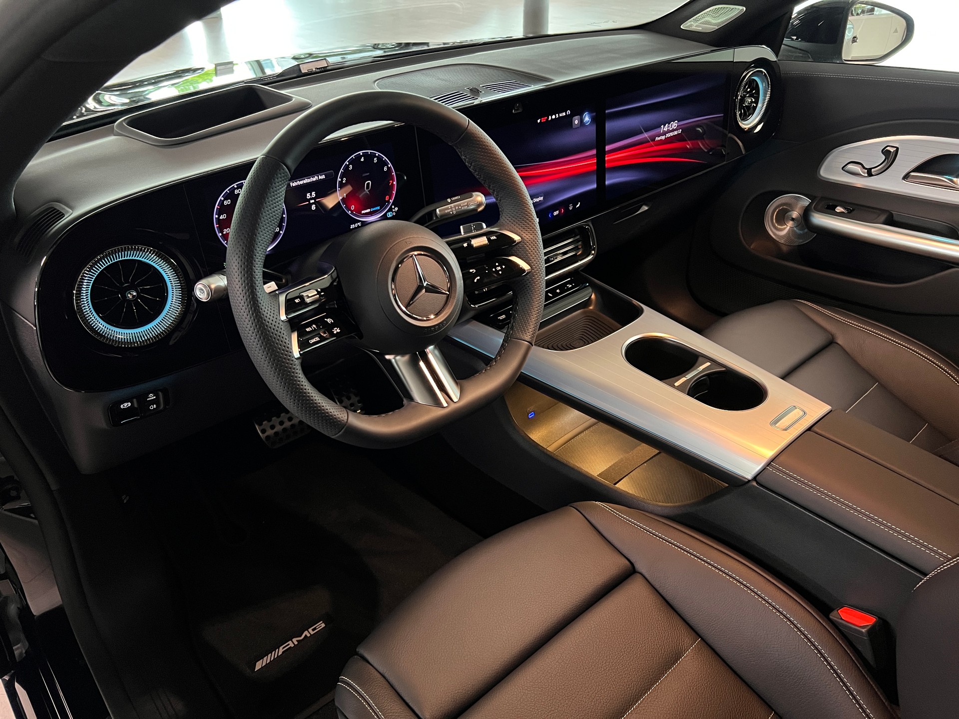 MERCEDES-BENZ CLA Shooting Brake 220 4Matic 8G-DCT-image-9
