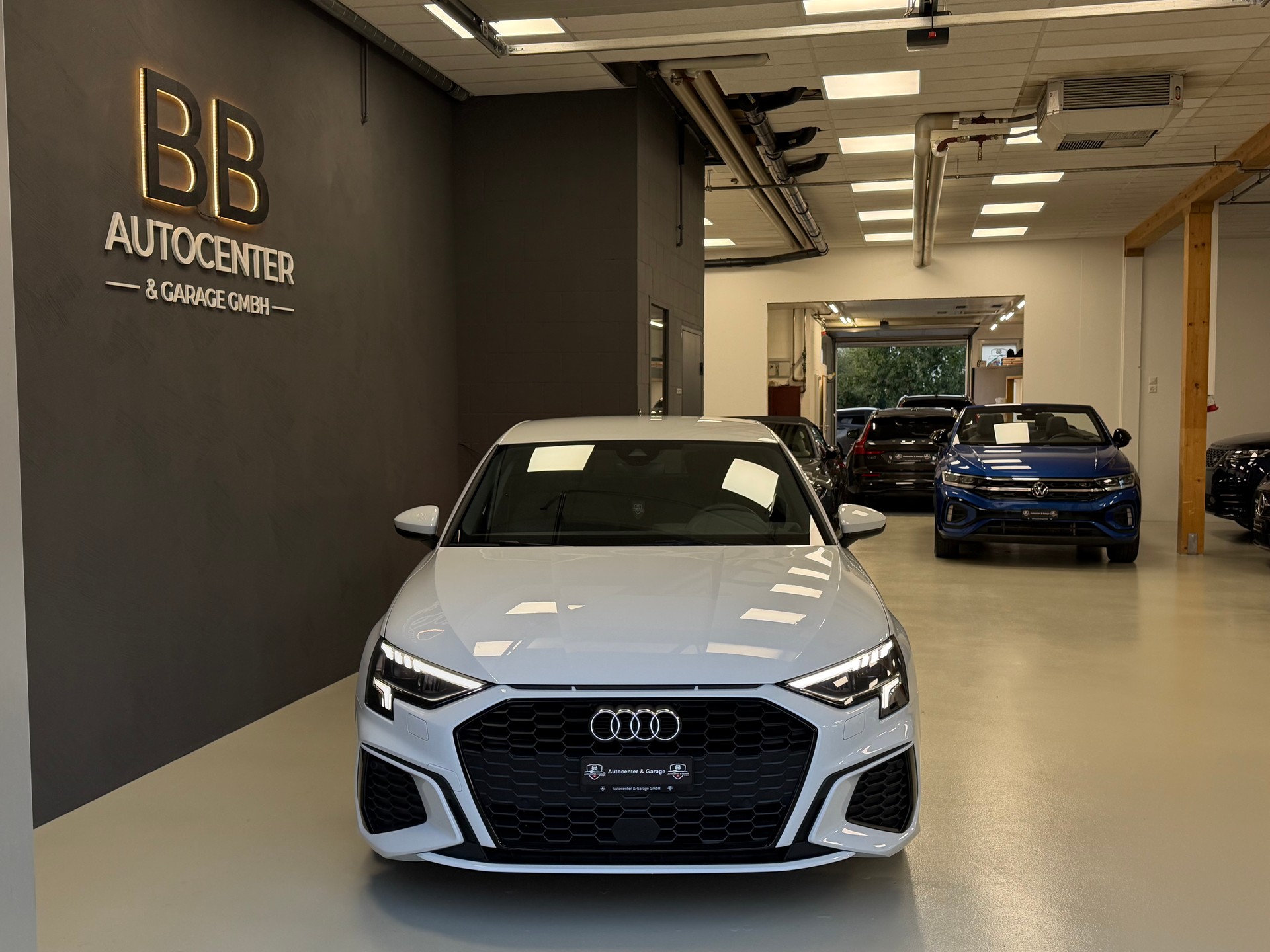 AUDI A3 Sportback 35 TFSI S line S-tronic °° 5 Jahre / 100'000 KM Audi-Garantie °°-image-8