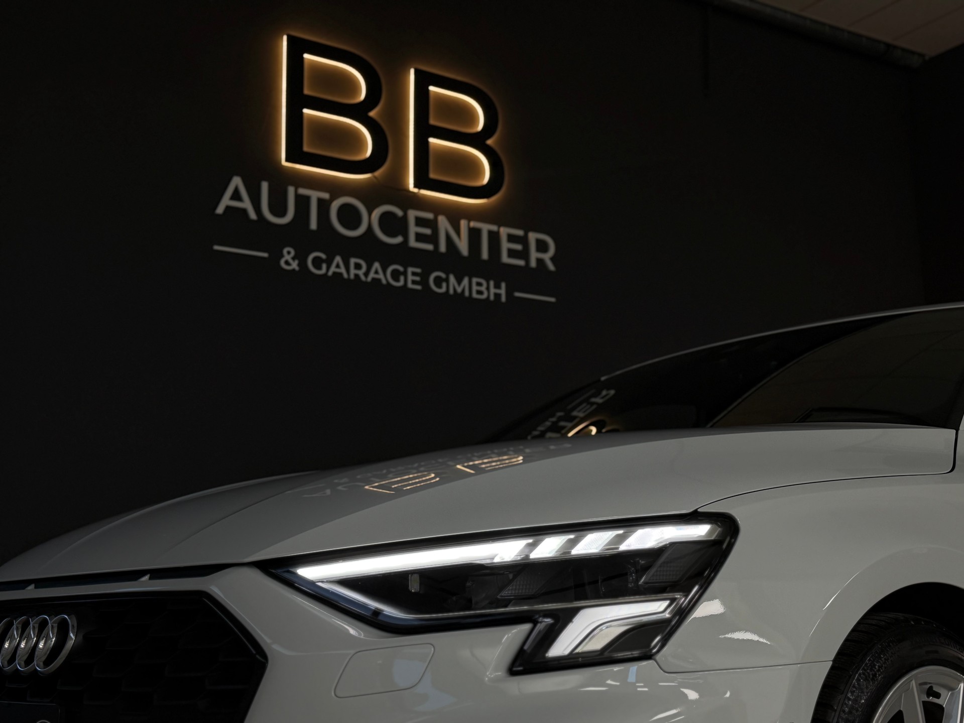 AUDI A3 Sportback 35 TFSI S line S-tronic °° 5 Jahre / 100'000 KM Audi-Garantie °°-image-9