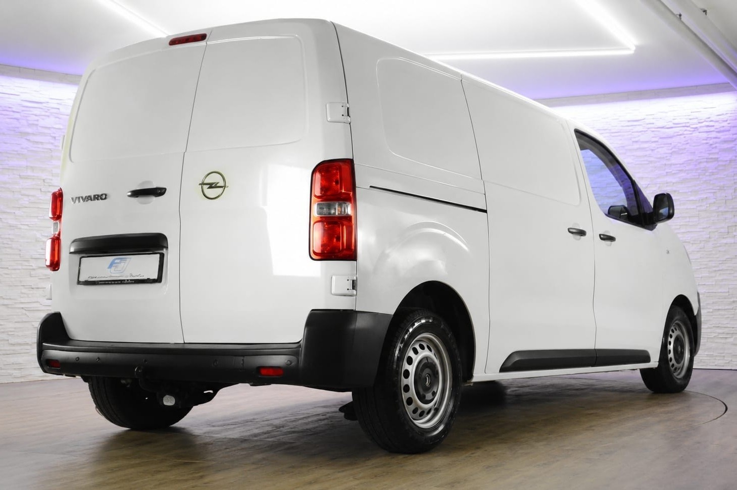 OPEL Vivaro Cargo XL 2.0 D 144 S/S-image-4